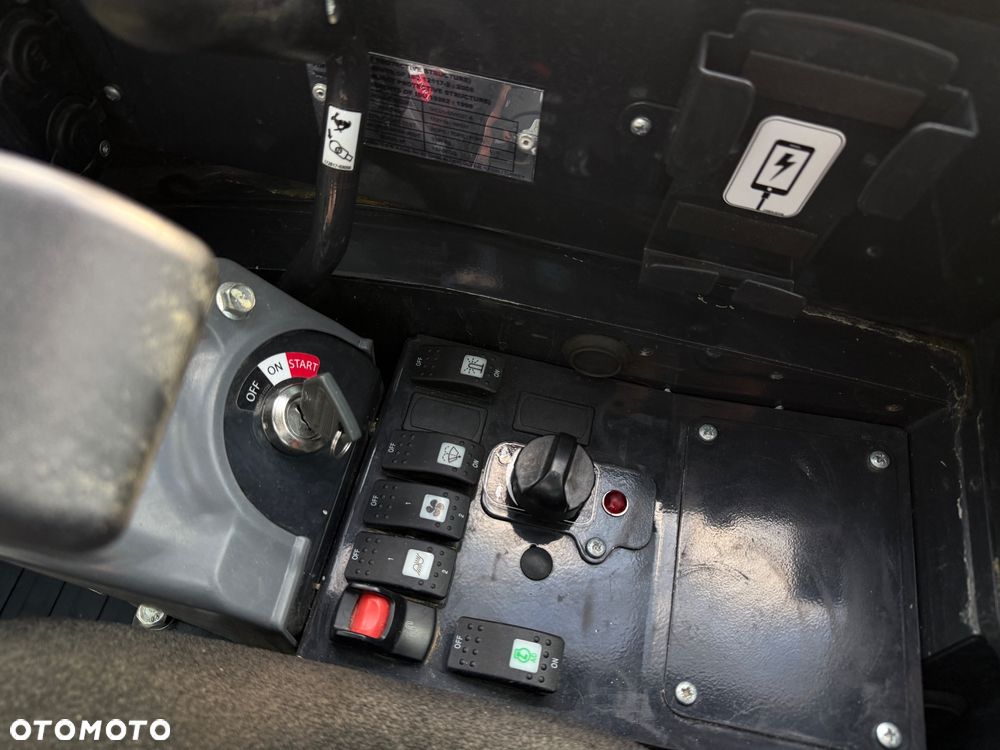 Yanmar Minikoparka ViO27 - 34