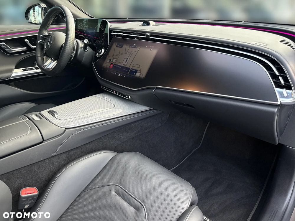Mercedes-Benz Klasa E AMG 53 PHEV 4Matic+ 9G-Tronic TCT - 20