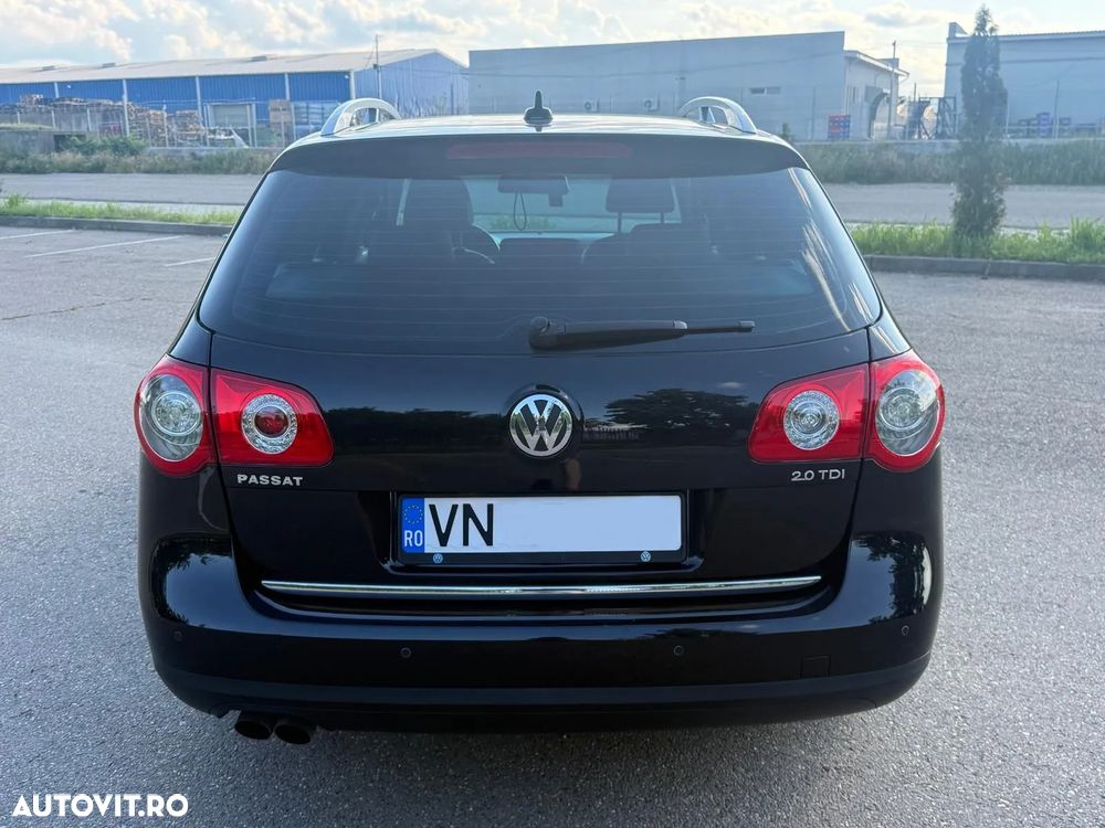 Volkswagen Passat 2.0 TDI Comfortline - 13