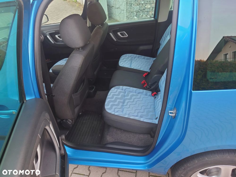 Skoda Roomster 1.6 16V - 10