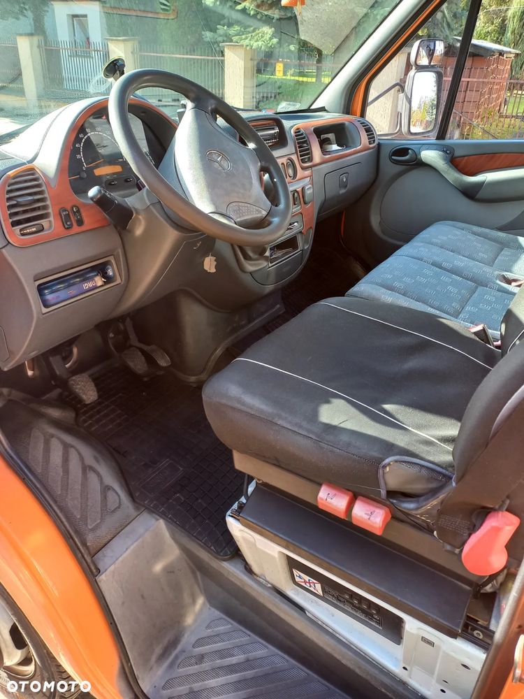 Mercedes-Benz 416 - 4