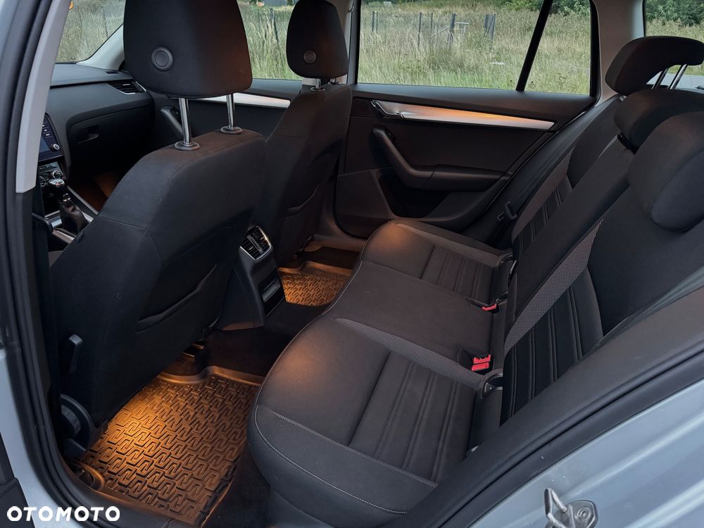 Skoda Octavia 1.5 TSI ACT Ambition - 17