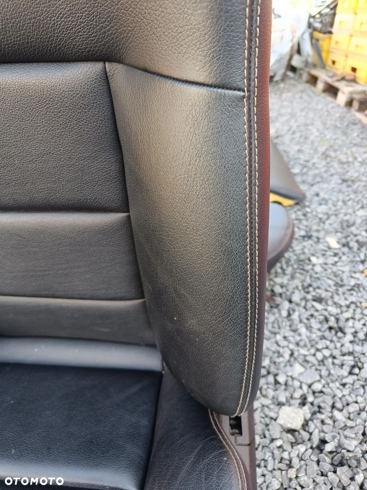 MERCEDES W212 AMG SEDAN FOTELE TAPICERKA KANAPA SKÓRA FOTEL BIAŁA NIĆ - 9