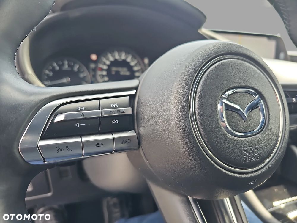 Mazda 3 2.0 mHEV Hikari - 22