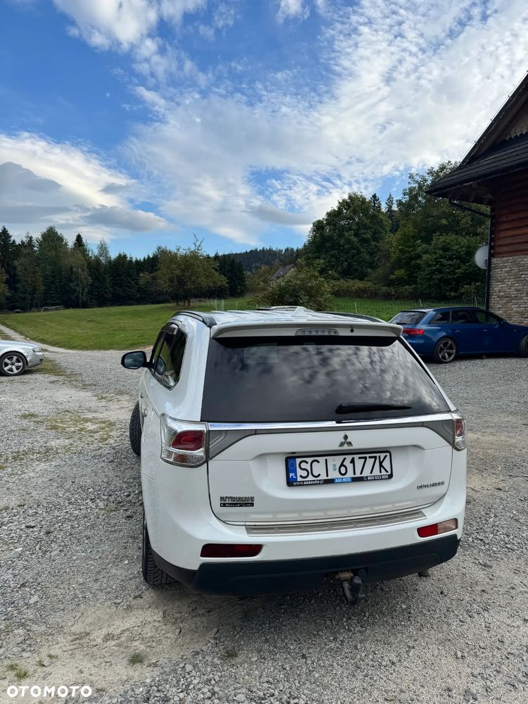 Mitsubishi Outlander 2.2 DID Instyle Navi - 3