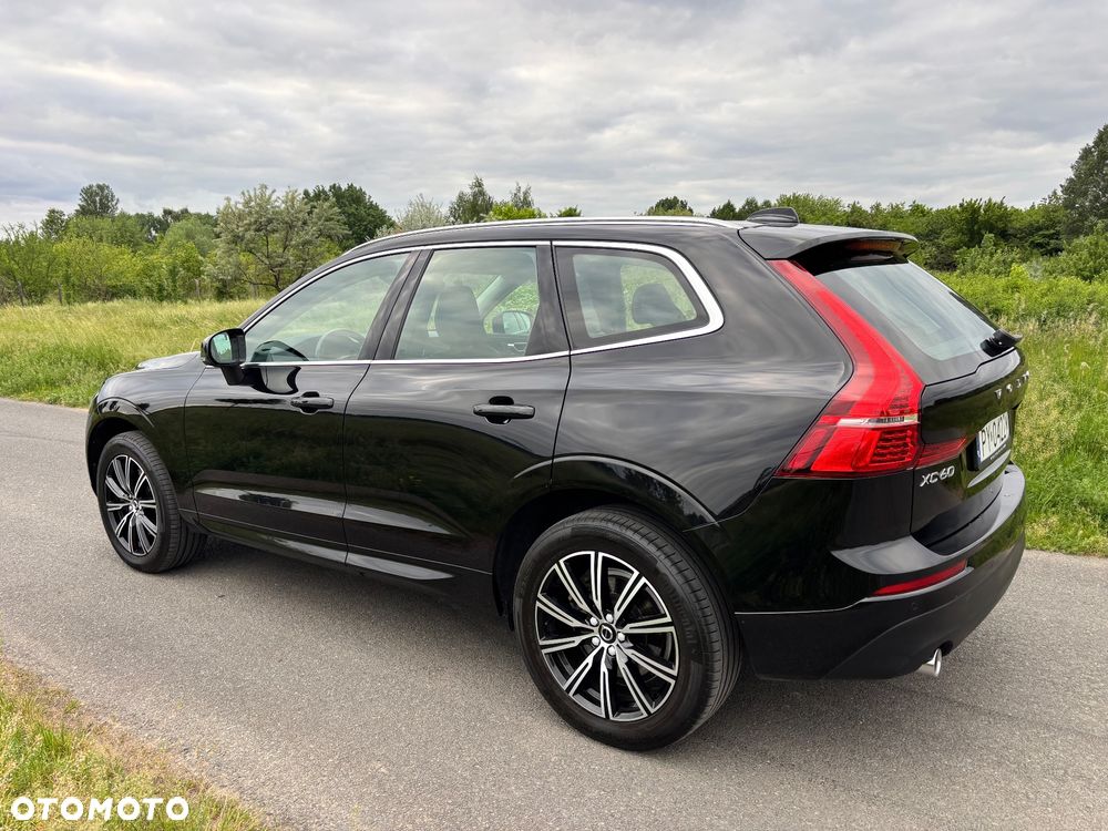 Volvo XC 60 B4 D AWD Momentum Pro - 4