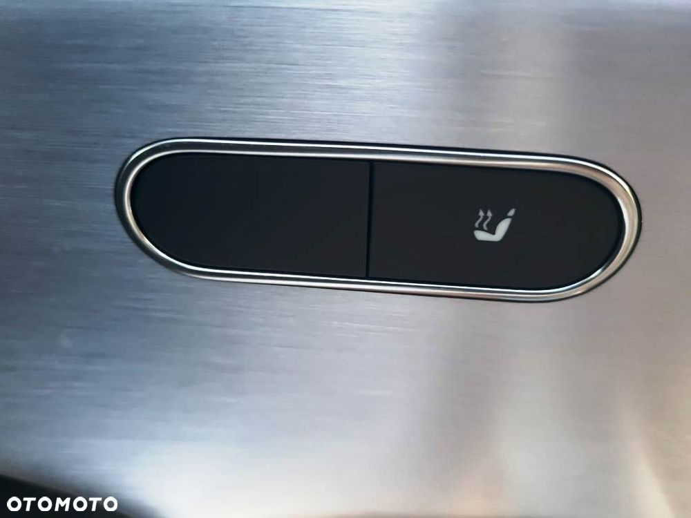 Mercedes-Benz Klasa A 200 AMG Line 7G-DCT - 18