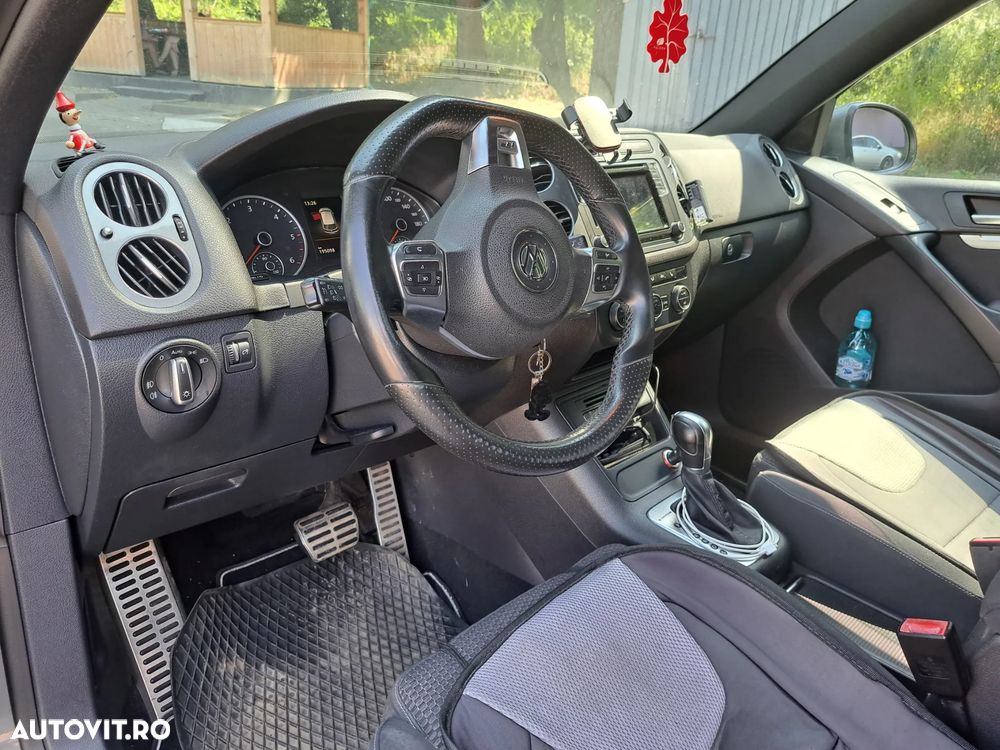 Volkswagen Tiguan 2.0 TDI 4Motion DSG Sport & Style - 10