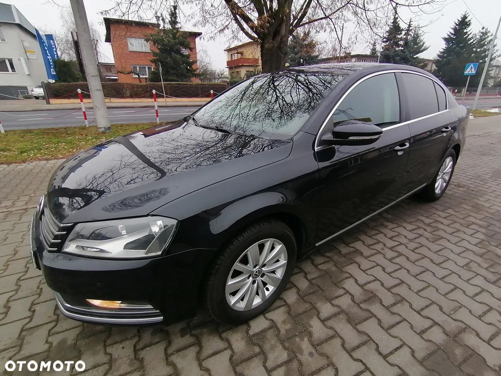 Volkswagen Passat - 19