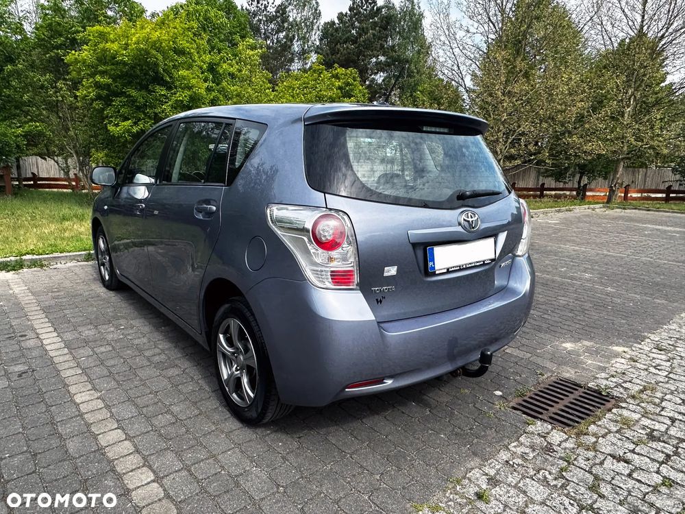 Toyota Verso 2.0 D-4D - 5