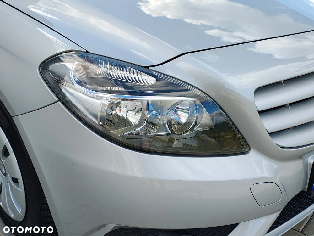 Mercedes-Benz Klasa B 180 (BlueEFFICIENCY) 7G-DCT - 27