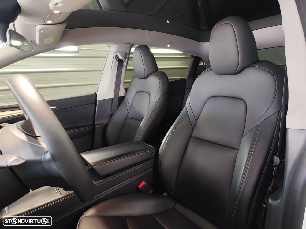 Tesla Model Y RWD - 21