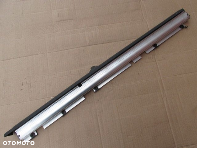 Audi A8 D3 lift long Roleta drzwi lewy tył 4E4861333G - 2
