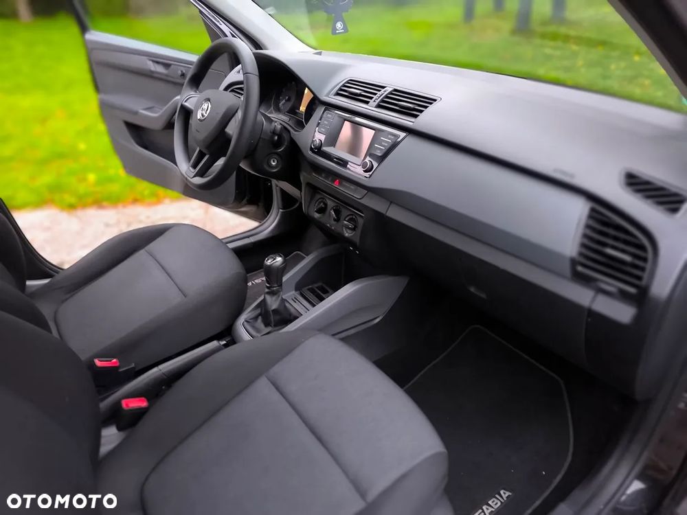 Skoda Fabia 1.0 MPI Active - 27
