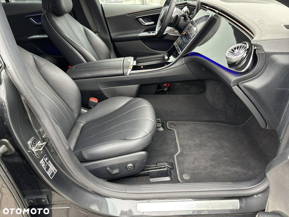 Mercedes-Benz EQE - 16