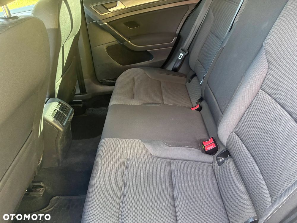 Volkswagen Golf 1.4 TSI BMT Comfortline - 11