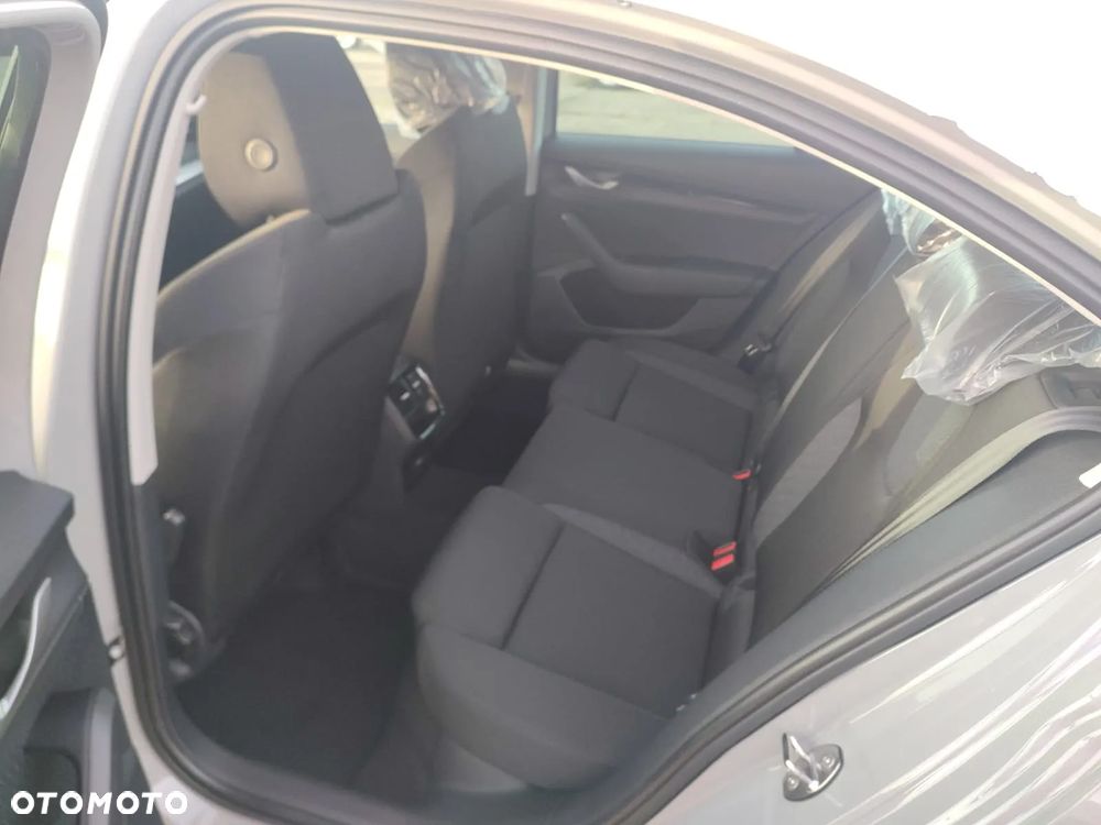 Skoda Octavia 2.0 TDI Edition 130 Essence - 4