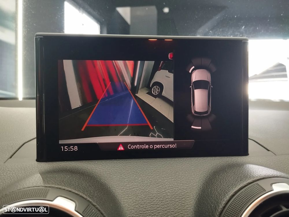 Audi Q2 30 TDI Design S tronic - 27