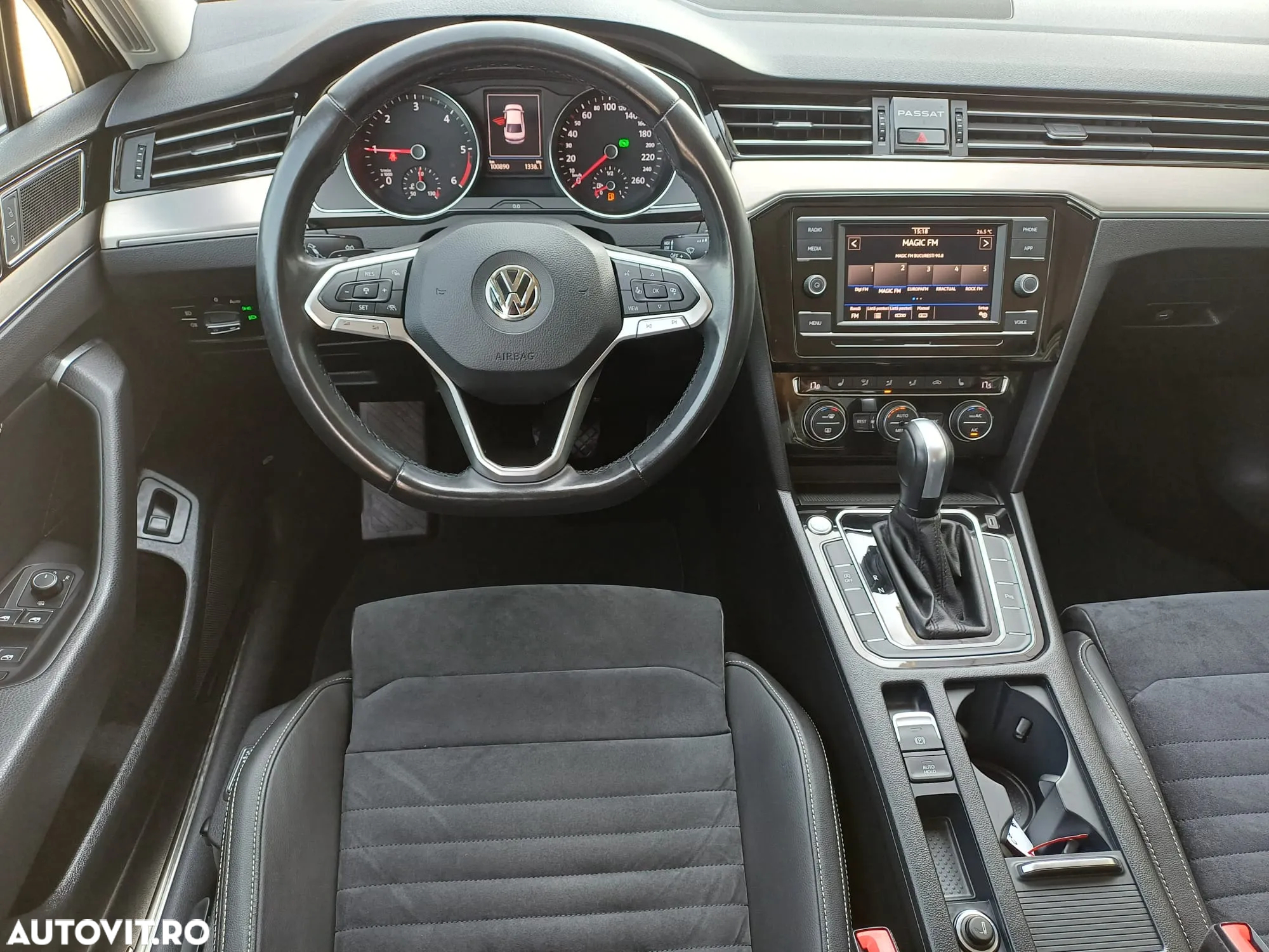 Volkswagen Passat 2.0 TDI DSG Highline - 11