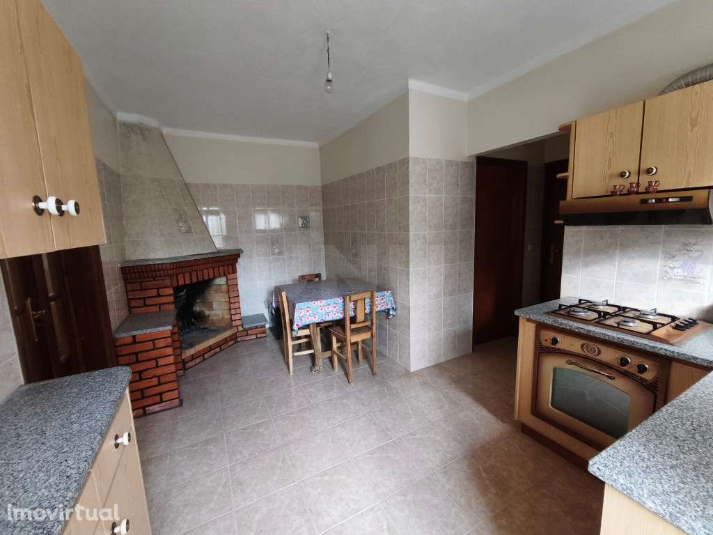 Moradia acolhedora, em aldeia tranquila e pronta a habitar - Grande imagem: 5/28