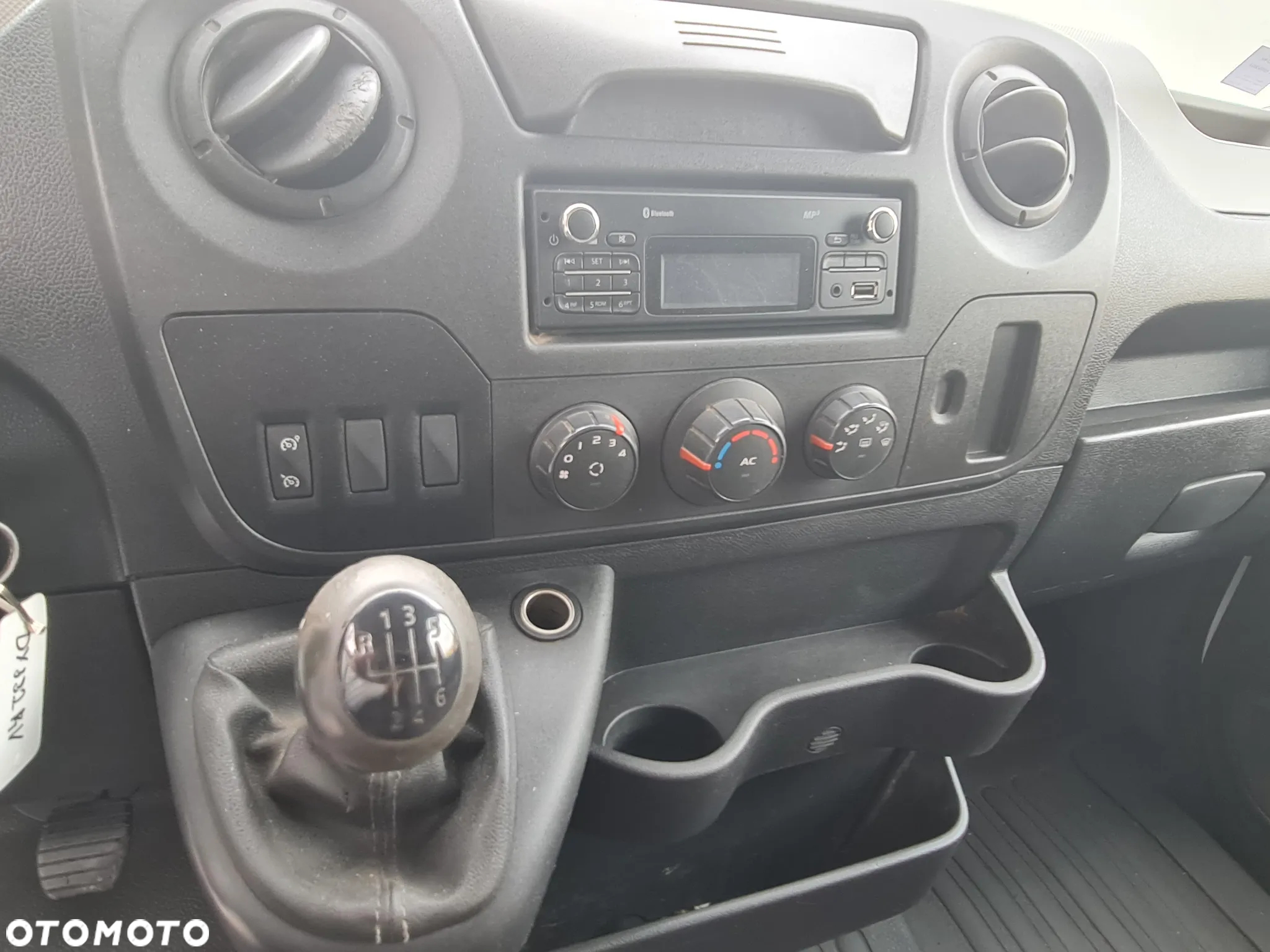 Renault Master Wywrotka 2016 r. Klima Brygadówka LIFT - 26