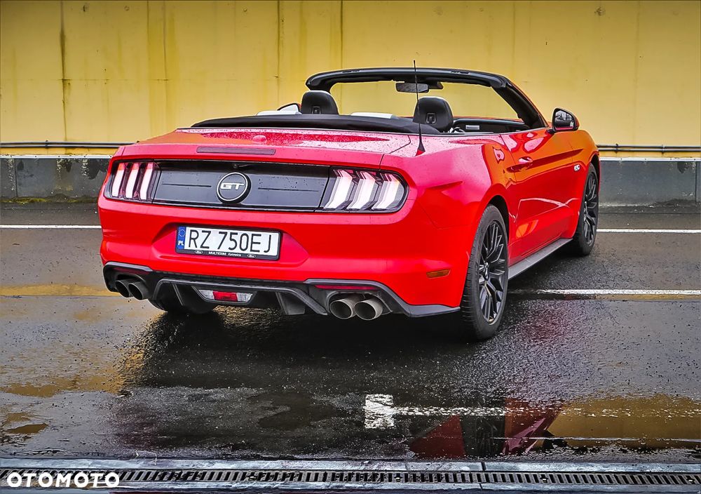 Ford Mustang 5.0 V8 GT - 12