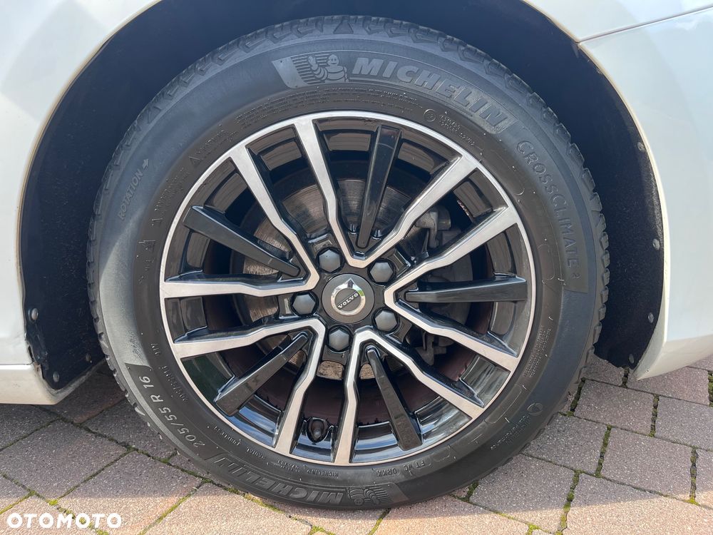 Volvo V40 D2 Drive-E Momentum - 36