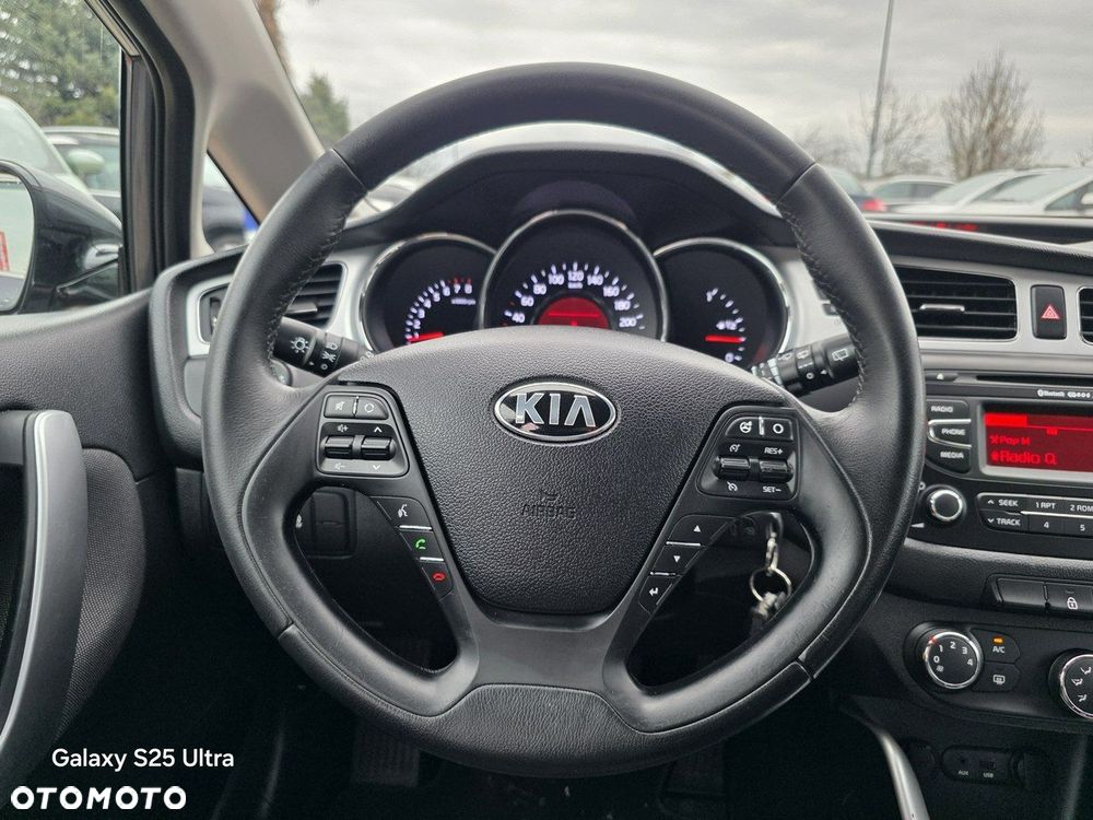 Kia Ceed - 35