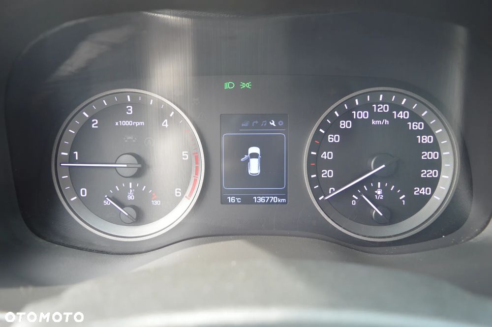 Hyundai Tucson 1.7 CRDI BlueDrive TourdePologne 2WD - 22
