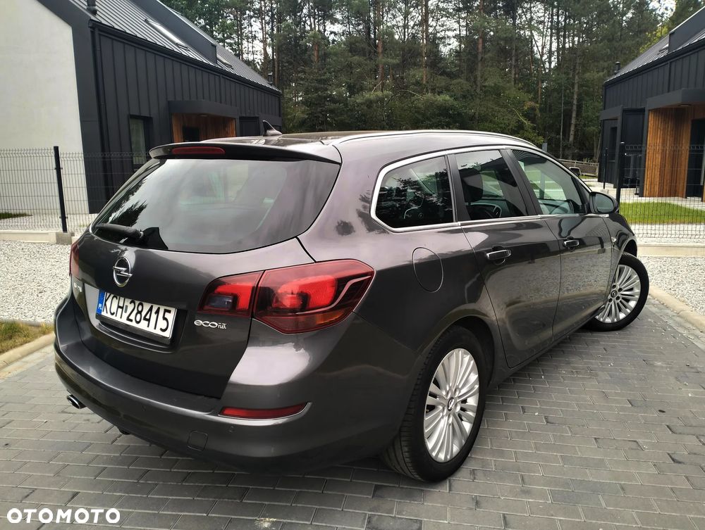 Opel Astra 2.0 CDTI ecoFLEX Start/Stop Exklusiv - 3