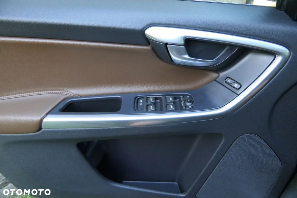 Volvo XC 60 D3 Drive-E Summum - 31