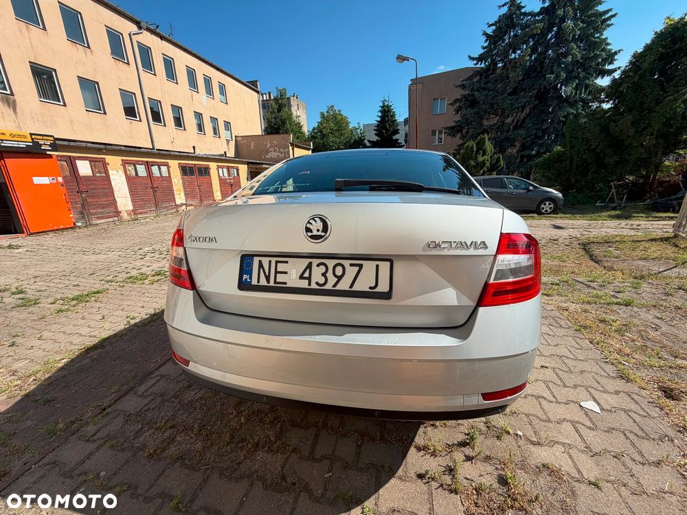 Skoda Octavia 1.6 TDI Active - 15