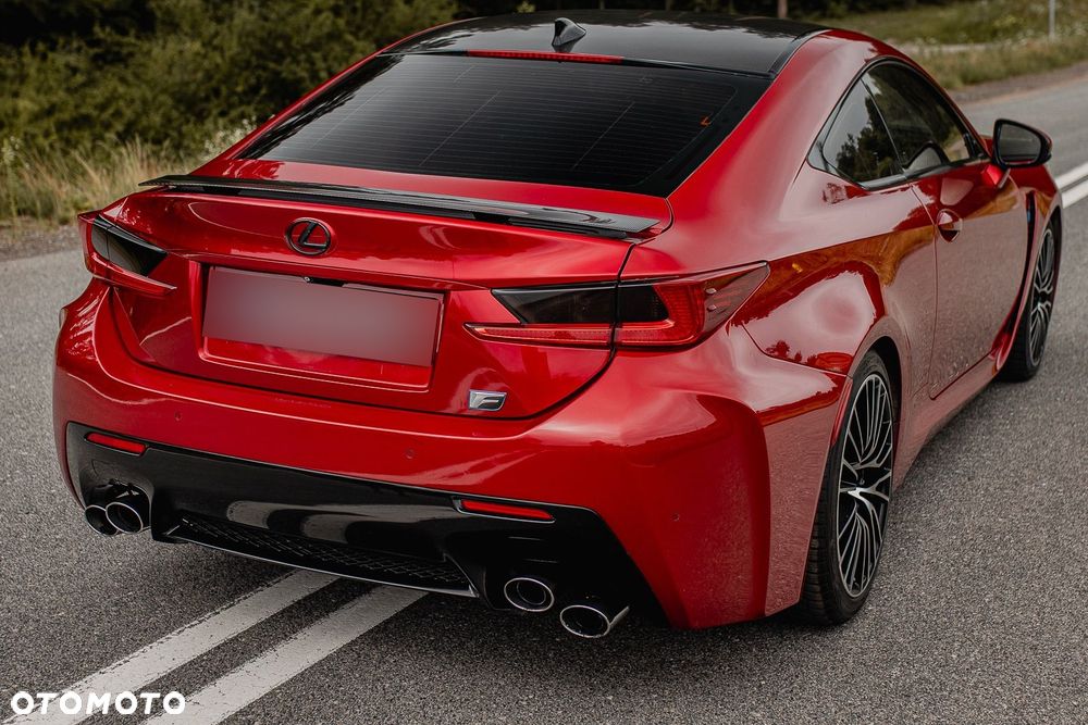 Lexus RC F Carbon - 12