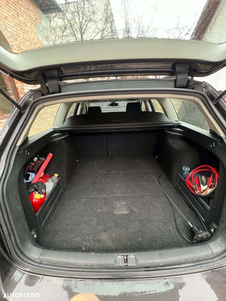 Volkswagen Passat 2.0 TDI DPF Comfortline - 11