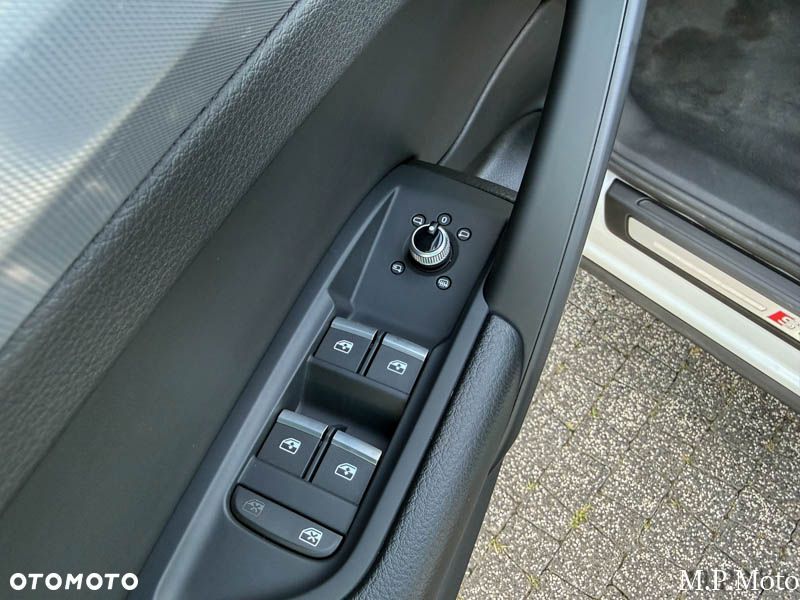 Audi Q5 40 TDI quattro S tronic S line - 35