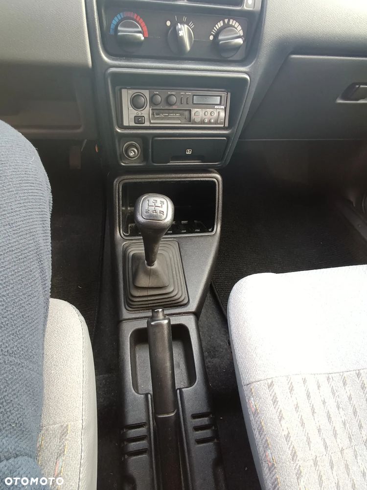 Ford Escort - 11