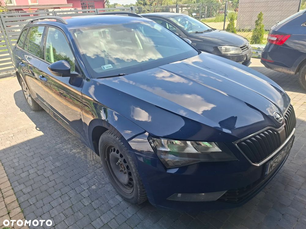 Skoda Superb 1.6 TDI Ambition - 4