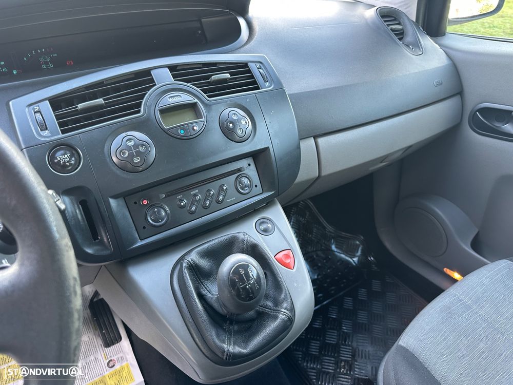 Renault Scénic 1.5 dCi Expression - 14