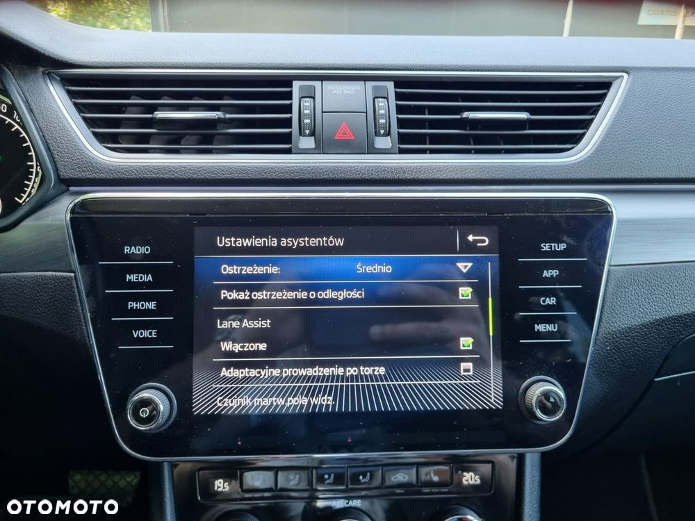 Skoda Superb 1.8 TSI Ambition DSG - 25