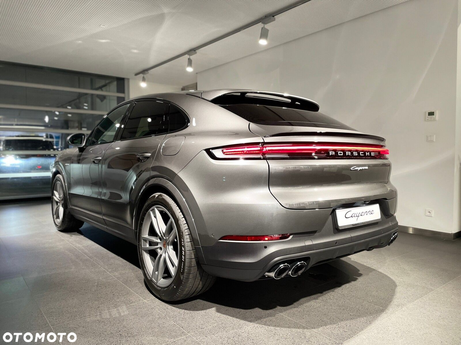 Porsche Cayenne - 5