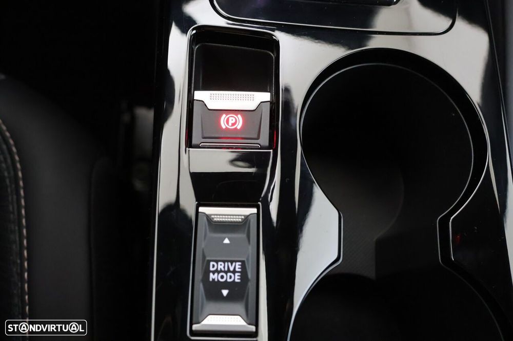 Peugeot e-2008 54 kWh Allure - 16