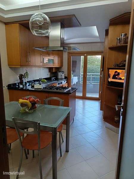 Vendo apartamento T3 em Alverca malvarosa aceito permuta por moradia - Grande imagem: 4/12