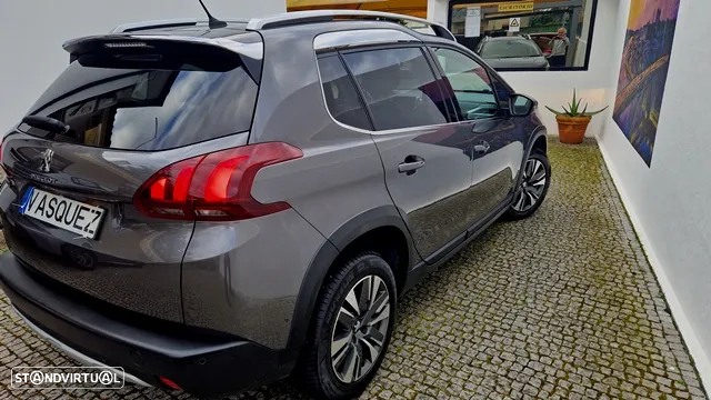 Peugeot 2008 1.5 BlueHDi Allure EAT6 - 4