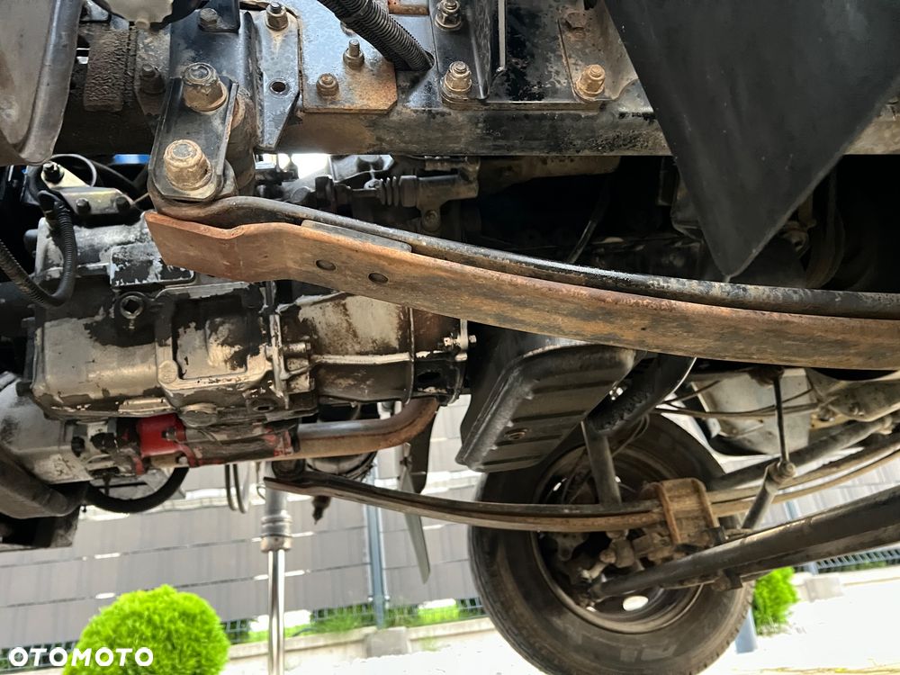 Nissan CABSTAR - 17