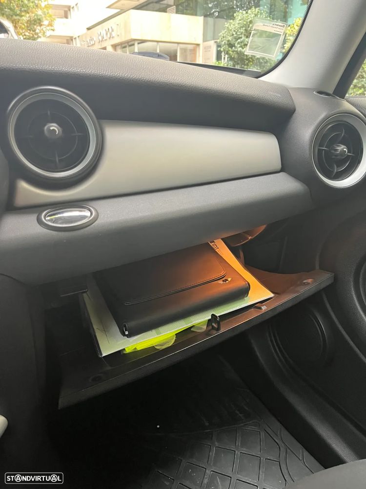 MINI 3 Portas One 1.4 - 23