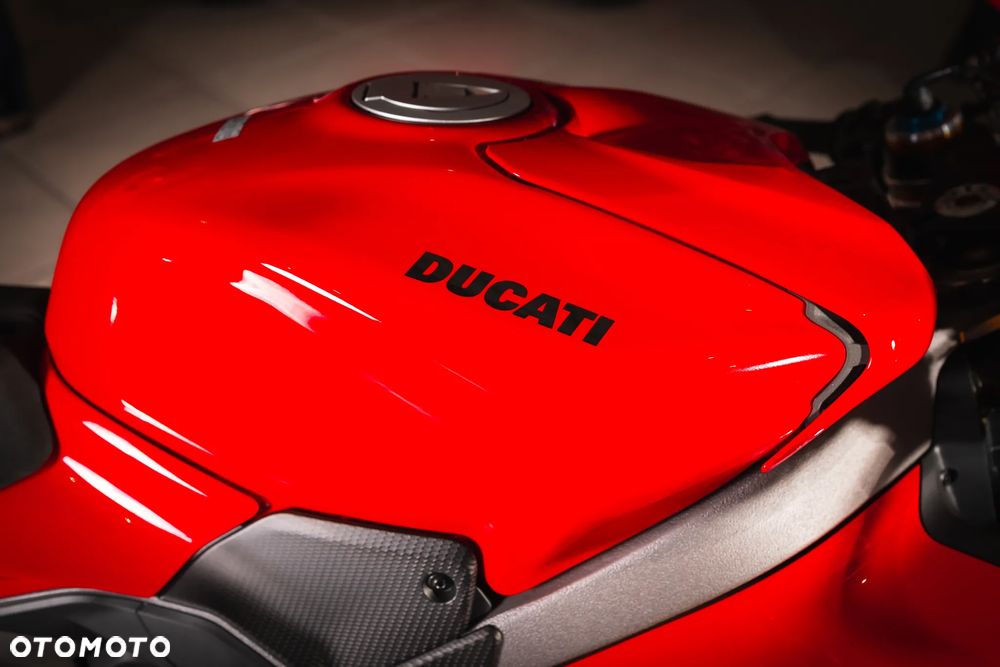 Ducati Panigale V4S - 11
