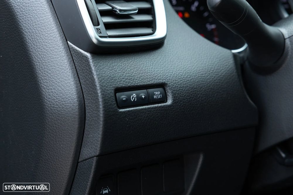 Nissan Qashqai 1.5 dCi N-Connecta - 18