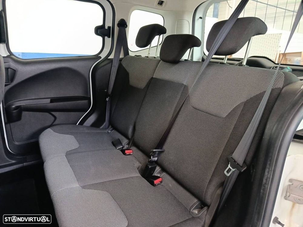 Ford Tourneo Courier 1.0 EcoBoost Ambiente - 10