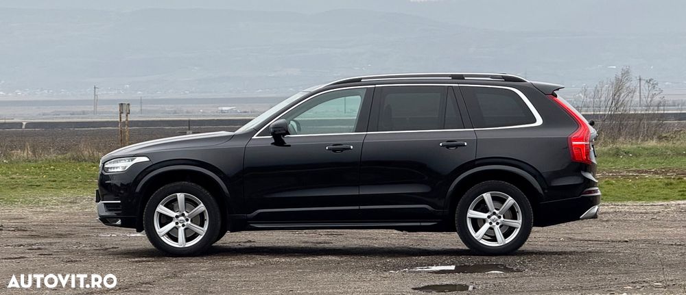 Volvo XC 90 D5 AWD Geartronic Momentum - 30