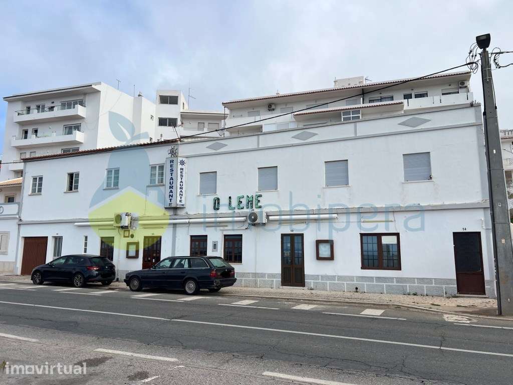 PRÉDIO COM RESTAURANTE/APARTAMENTOS T2 E T1 E MAGNÍFICA VISTA MAR/E... - Grande imagem: 2/12